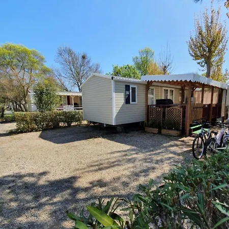 Joli Mobilhome 3 Ch A Pour Vos Sejours Campsite Vias